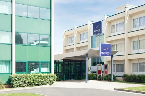 Hotel Novotel Chartres