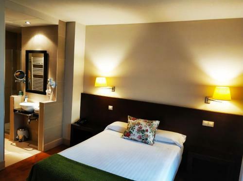 Hotel Puerta Del Arco