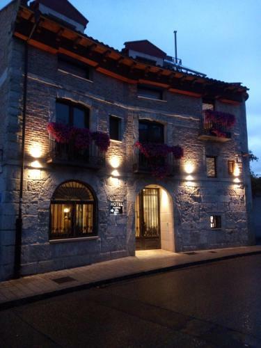 Hotel Puerta Del Arco
