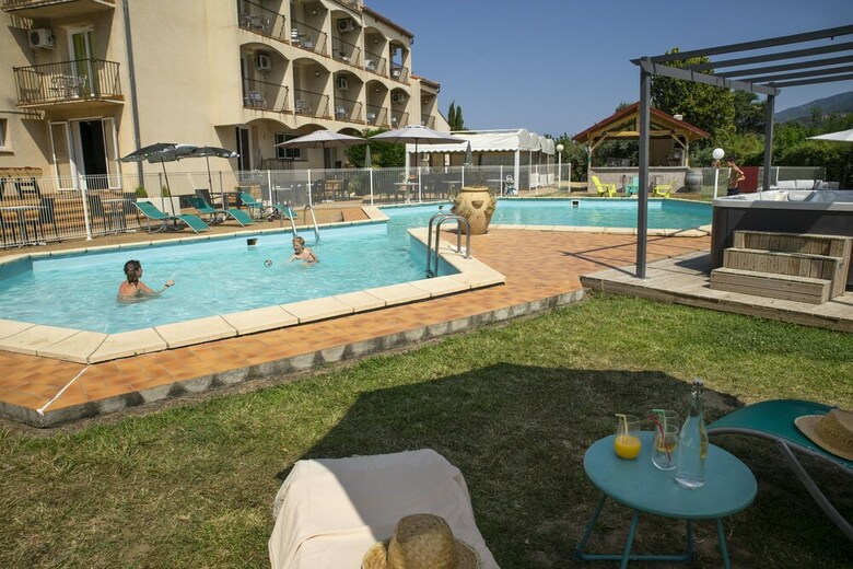 Hotel Le Neoulous