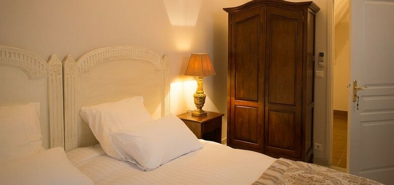 Bed & Breakfast Aux Charmes De Maintenon
