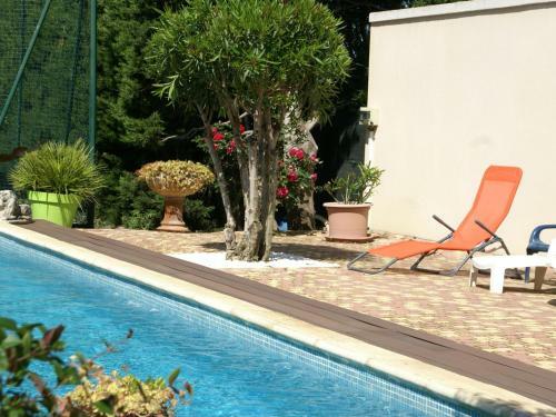 Extravagant Holiday Home In Piolenc With Private Pool