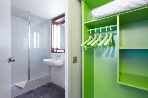 Hotel Campanile Plaisir
