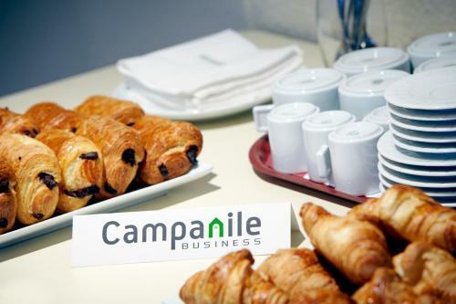 Hotel Campanile Plaisir
