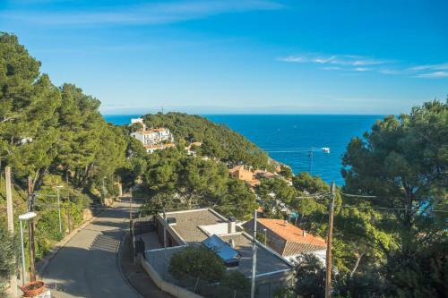 Begur Apartment Sleeps 2 Pool