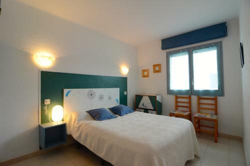 Apartamentos Cala Montgo