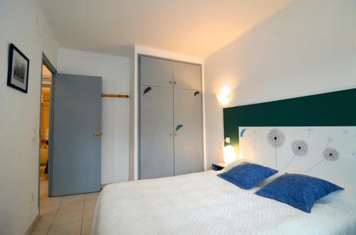 Apartamentos Cala Montgo