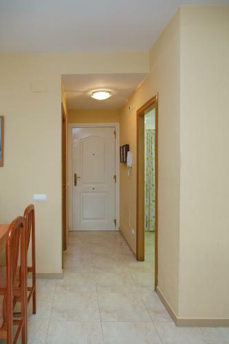 Uhc Golden Pineda Apartments