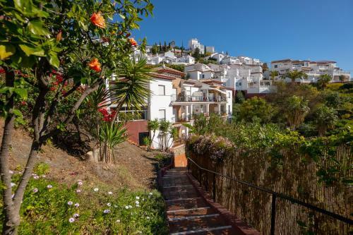 Ladera Del Mar Apartments