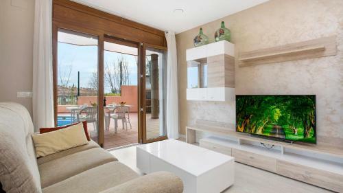 Lloret De Mar Villa Sleeps 8
