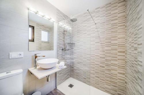 Pollenca Villa Sleeps 6 Pool Air Con Wifi