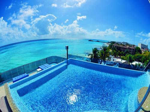 Ikonik The Carmen Hotel - Adults Only
