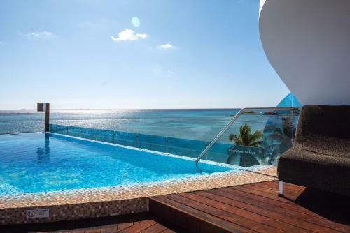 Ikonik The Carmen Hotel - Adults Only