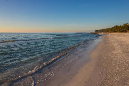 Tina's Piece Of Paradise
