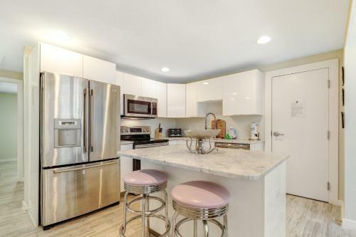 Sugar Plum Hideaway East