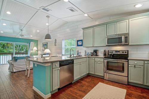 Key Lime Cottage East