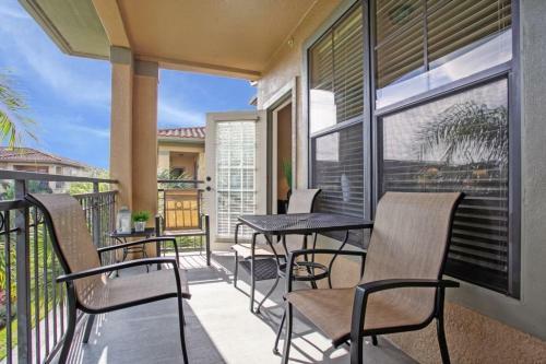 Charo Apartment 906
