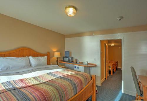 Hotel Land's End Resort