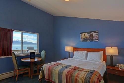 Hotel Land's End Resort