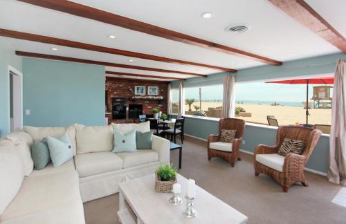 4801 Seashore Drive (68270)