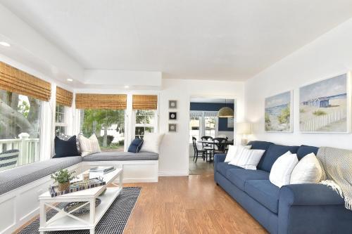 129 G Street (68208)