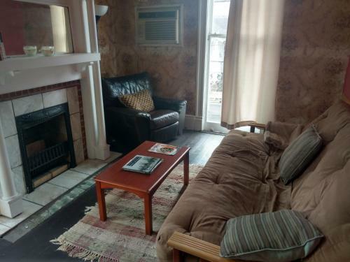 Hostal Evangeline Art House