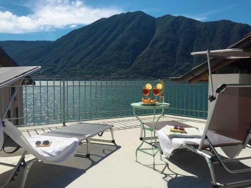 Felice Sul Lago