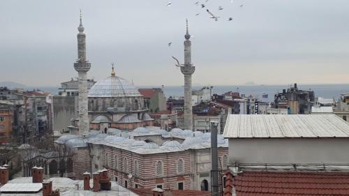 Hivas Hotel