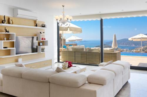 Kalkan Villa Sleeps 10 Pool Air Con Wifi
