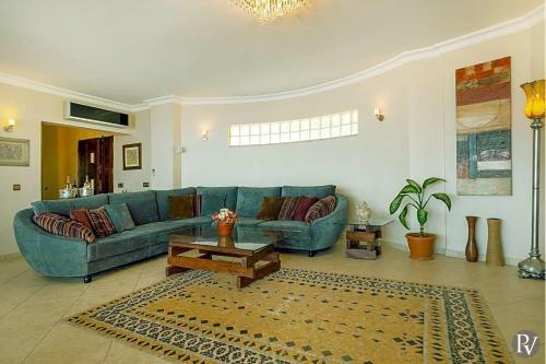 Kalkan Villa Sleeps 10 Pool Wifi