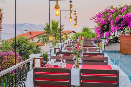 Amphora Hotel