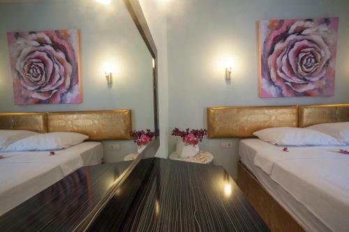 Sunset Villa Hotel