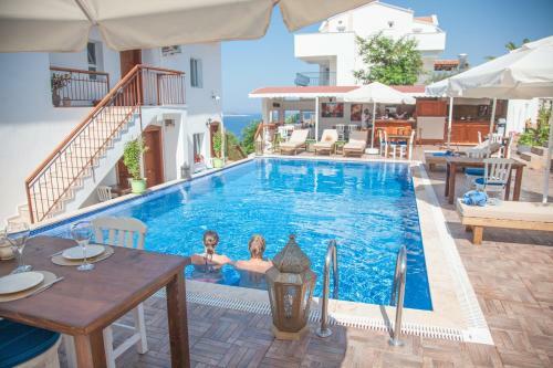 Sunset Villa Hotel