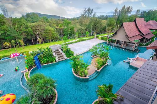 Hotel Maikhao Palm Beach Resort