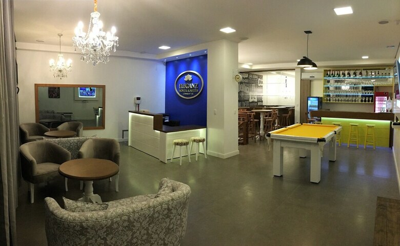 Eleganz Hostel & Suites