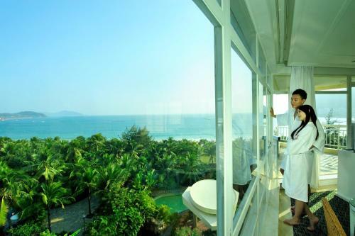 Hotel Sunshine Resort Intime Sanya