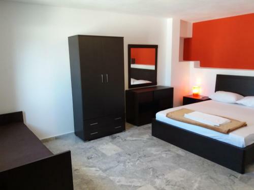 Manos Apartments