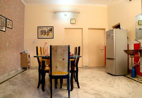 Tuk Tuk Homestay
