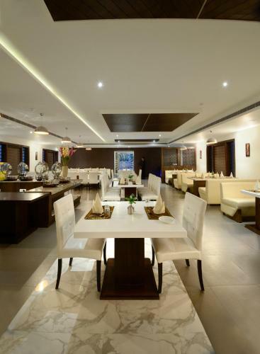 Hotel The Taj Vilas