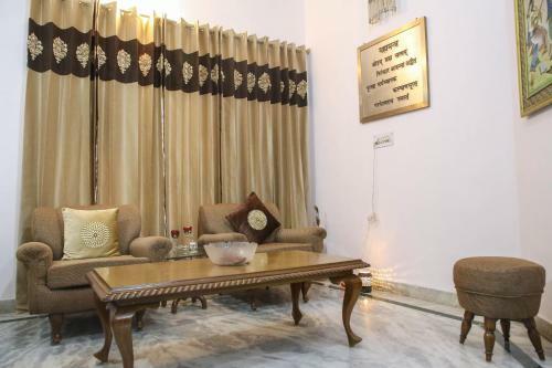 Aradhana's Home Stay