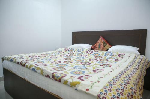 Aradhana's Home Stay