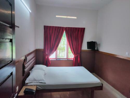 Hotel Maple Regency