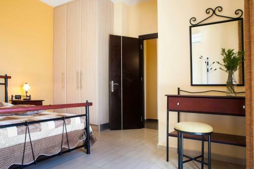 Skala Villa Sleeps 6 Pool Wifi