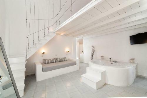 Hotel Artemis Suites
