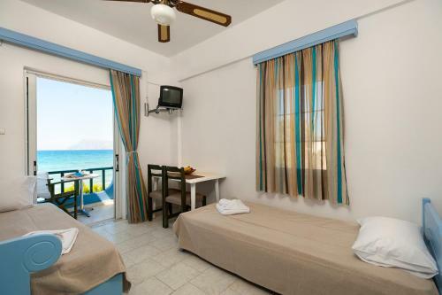 Tripodis Apartments