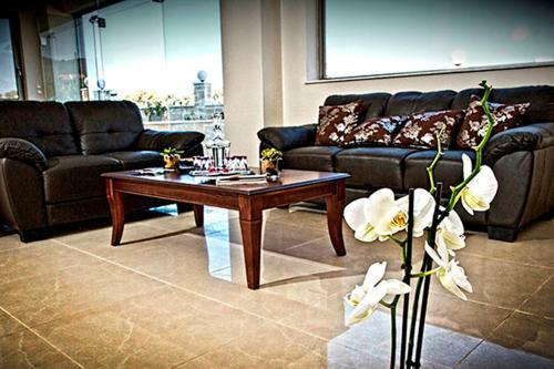 Aparthotel Crystal Bay Hotel