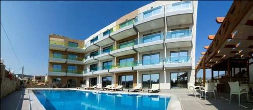 Aparthotel Crystal Bay Hotel