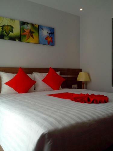 Maple Leaf Hotel & Apartment