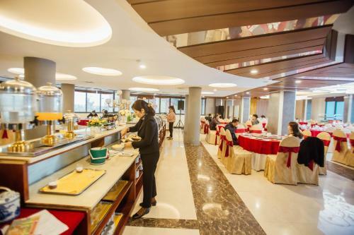 Muong Thanh Vinh Hotel