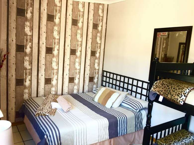Jembjo's Knysna Lodge & Backpackers